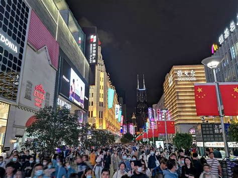 鉴赏：中国顶级步行街之上海南京路步行街|先施|世纪广场|南京路步行街_新浪网