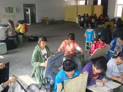 新疆乌恰县青少年学生积极参加暑期兴趣班|新疆|兴趣班|乌恰县_新浪新闻