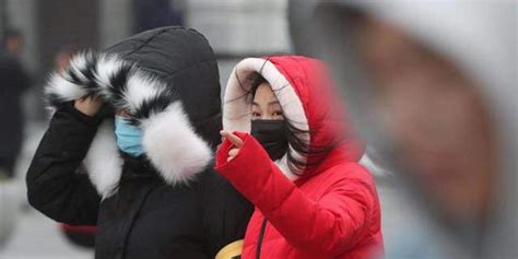哈尔滨这天气，太冷了，南方游客冻得受不了-搜狐大视野-搜狐新闻