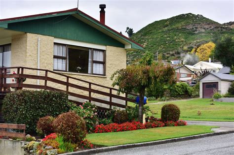 新西兰玛塔玛塔小镇的霍比屯是电影《霍比特人》《指环王》的取景地|玛塔玛塔|霍比屯|霍比特人_新浪新闻