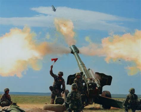 解放军新型单兵火箭筒曝光：口径更大威力惊人，还能二次燃爆攻击_战壕
