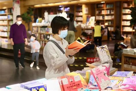 惠州电台：实体书店探索发展新模式，成为文化活动主阵地 - 广东新华发行集团门户网站