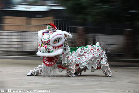 摩登中国·醒狮 | 梅花桩上的狮子舞_动作