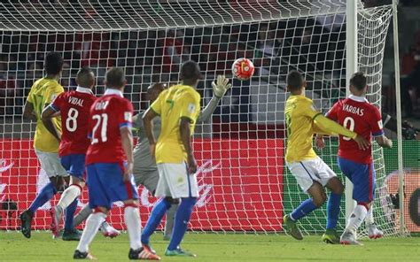 南美预选焦点！巴西阵容不完整，阿根廷梅西有伤在身_东方体育