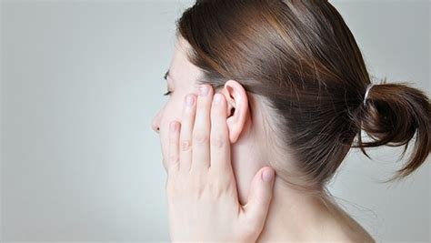 左耳一直耳鸣怎么办 左耳一直耳鸣的治疗方法都有哪些-耳鸣治疗-复禾健康