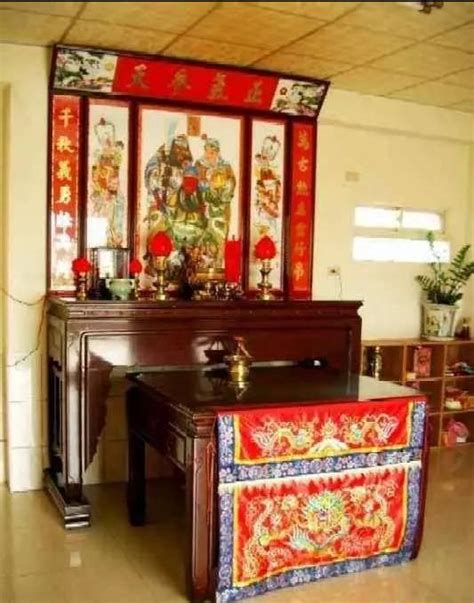 90%的人都不知道的瓷器摆放规矩，买回家别再乱放啦！_收藏资讯_北京·中藝堂官网·让古老的艺术走进您的生活！