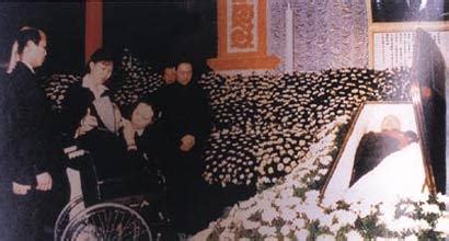 蒋经国墓，逝世30年至今没有下葬，其遗嘱是要将自己葬在溪口老家_溪口-历史随心看