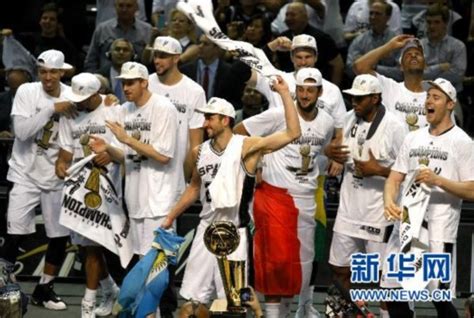 NBA篮球科比湖人kobe布莱恩特总冠军高清壁纸_图片编号75247-壁纸网