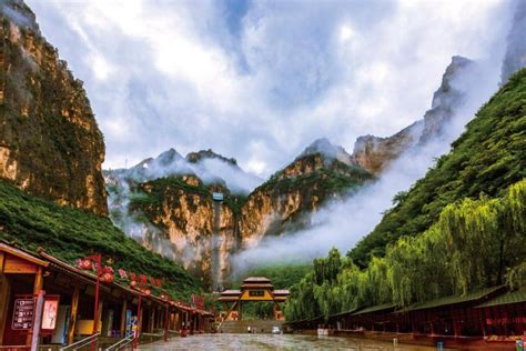 中国旅游日 | 山西长治推出六大主题旅游线路，涵盖75个精品景区_太行_沁源_绝壁