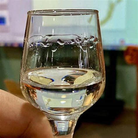 收集半杯酒.图片