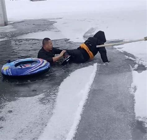 好样的！退役军人挺身而出 跳进冰水中勇救落水儿童