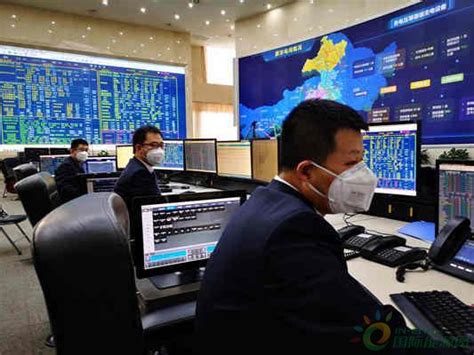 内蒙古日报数字报-国网蒙东电力启动应急预案 迎战高温 确保电网安全