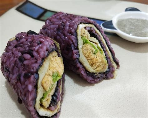 【紫米饭团的做法步骤图，紫米饭团怎么做好吃】纯净素食生活_下厨房