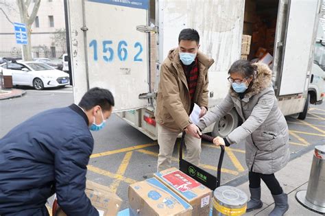 深圳机场为全球防疫物资运输搭建“空中通道” 近一个月运输防疫物资超1700吨-粤港澳都市网_粤港澳大湾区门户资讯网站