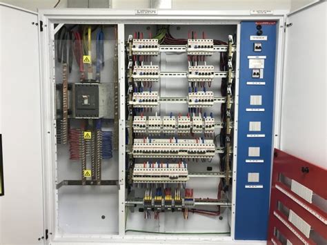 兰州PLC控制系统_尊控电气设备有限公司