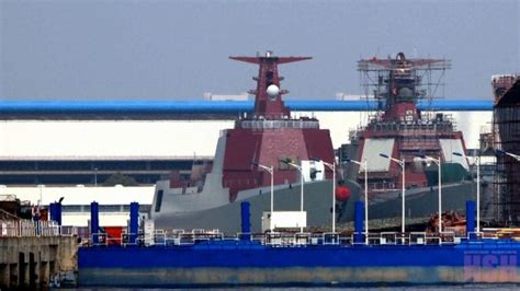 组图：中国猛造052D新型驱逐舰 3艘并列舾装 军事前沿 烟台新闻网 胶东在线 国家批准的重点新闻网站