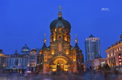 哈尔滨的这些教堂绝对不能盯着看，因为……