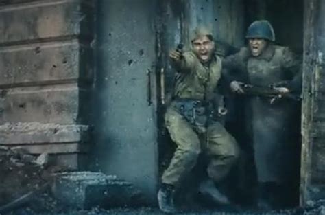 《斯大林格勒》：几名渡河成功并在德军阵地中幸存的苏联士兵，潜进了一座被德军占领的房屋，与德军展开了一场惊心动魄的斗争03_高清1080P在线 ...