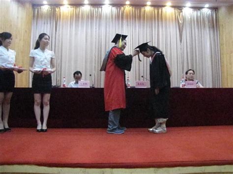 滁州学院教科院举行2014届毕业生毕业典礼