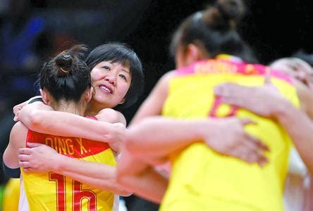 郎平宣布卸任中国女排主教练，离任时，她这样说到……_东方体育