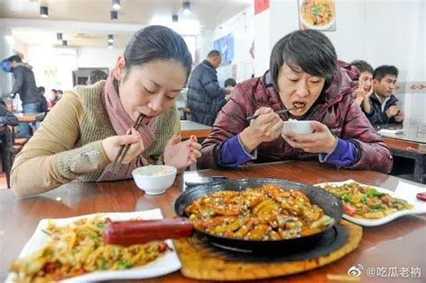 上海人一天的伙食费需要80元 杭州人一天的伙食费需要60元……