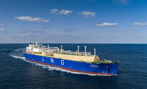 新年首艘LNG船交付！沪东中华夺全球造船业皇冠，订单排到2028年_财富号_东方财富网