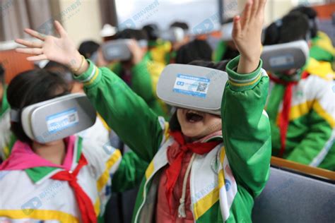 VR+科普|全新的『沉浸式互动』安全知识教育方式—北京乐客vr体验馆加盟