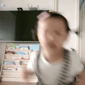 周阴婷表情包图片