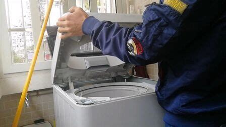半自动洗衣机怎么拆开清洗