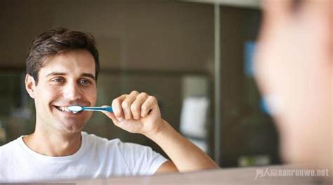 刷牙注意事项 别再这么刷牙了 牙齿只会越来越黄_TOM健康