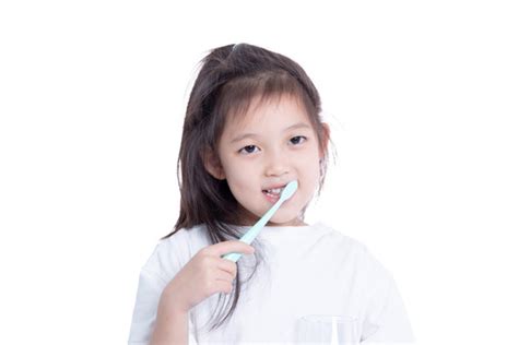 这么多年，你真的刷对牙了吗？有多少牙齿问题就是没有正确刷牙导致的！！！ - 知乎