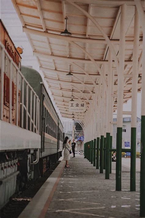 【绿皮火车专题之四】古往今来，那些与火车有关的片段|界面新闻 · 影像
