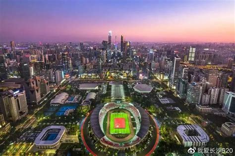 揭秘广州天河CBD：中国300米以上摩天建筑最密集之地_手机新浪网
