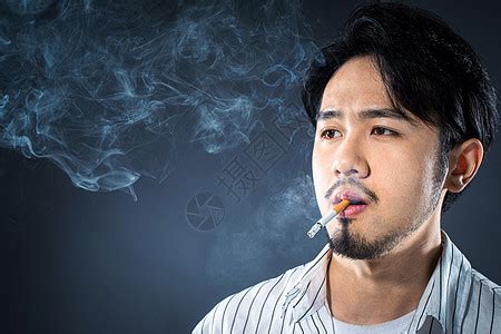 点烟图片