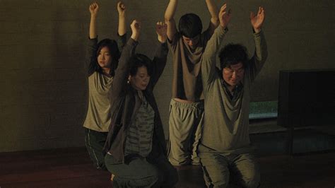 快讯！韩国电影《寄生虫》获金球奖最佳外语片