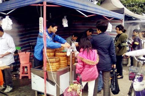 南山15家农贸市场春节“不打烊” 市民可就近选择市场采买新鲜食材
