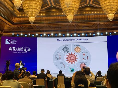 高福：mRNA疫苗研发成功，给了中国疫苗学弯道超车的机会_手机新浪网