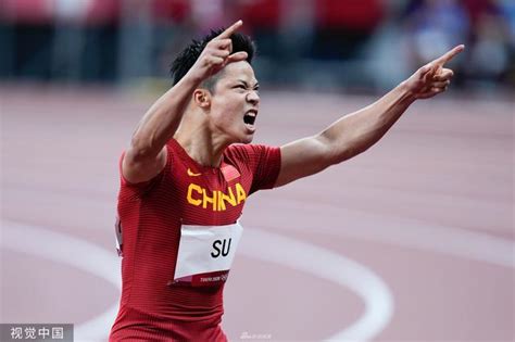 苏炳添9秒83破亚洲记录，以预赛第一名成绩强势挺进百米飞人决赛_腾讯视频