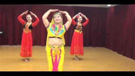 新疆舞基本动作 民族舞基本功训练