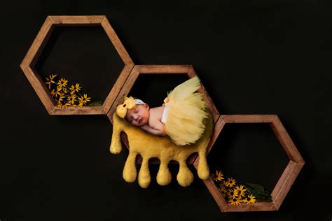 Elmarie : Newborn by Artifex Creative Photography