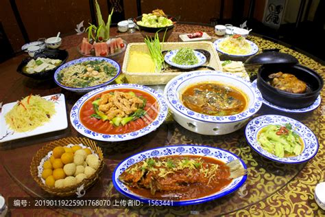 一桌菜中餐厅,中国菜系,食品餐饮,摄影素材,汇图网www.huitu.com