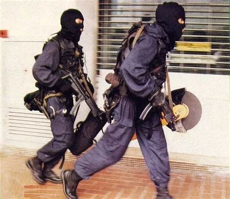 每日一发：香港反恐特种部队——飞虎队【SDU】