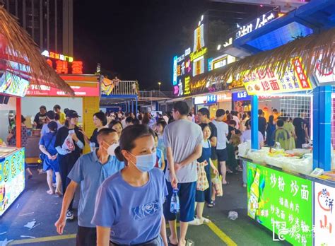 福州首个魔幻现实主义夜市街区来了！ - 省内 - 东南网旅游频道