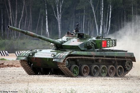 坦克两项中国第三车组惜夺第二 将挺进半决赛