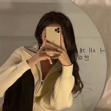 头像/干净高级的紫色系女生头像ins风图片