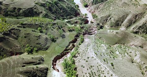 黄土高原不同植被覆被类型NDVI对气候变化的响应