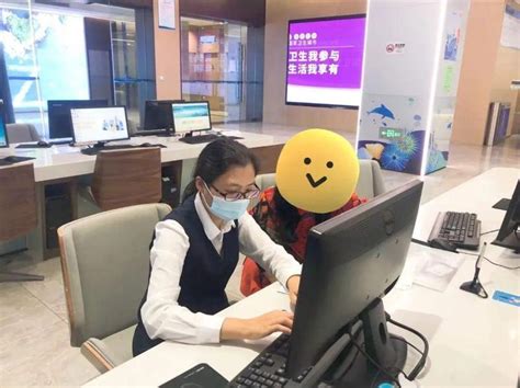 新年上班第一天：政务大厅窗口全开 优质便捷服务群众_望江新闻网