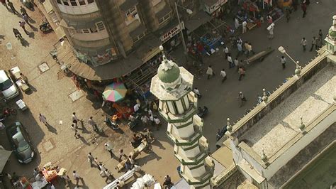 拥挤的街景/印度孟买视频素材_ID:VCG42101015100-VCG.COM