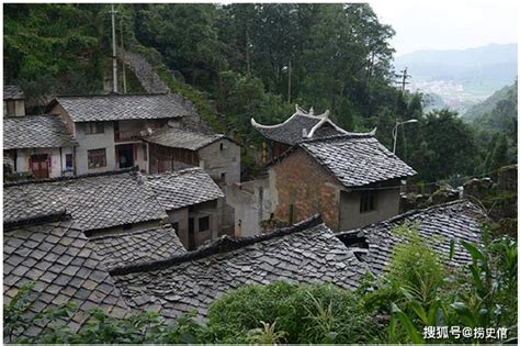 贵州安顺本寨古建筑群，明朝洪武年曾是为军队提供军需的商屯_民居
