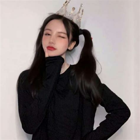 盐酷女生跟甜美女生头像